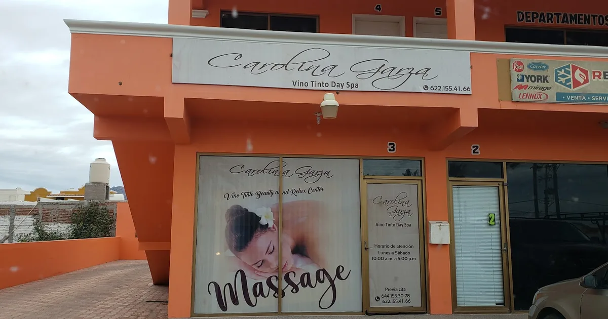 Carolina Garza & Vino Tinto Day Spa