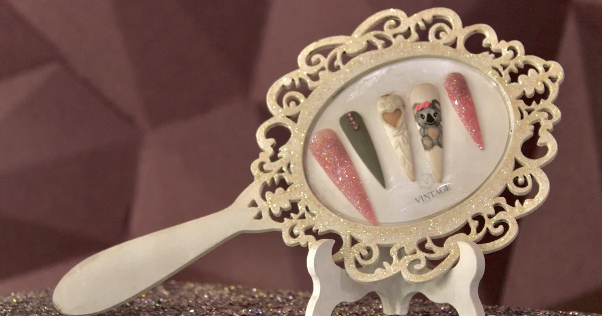 Vintage Beauty Station
