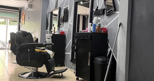 The Hipster Barber & Spa, negocios en Juchitán, Oaxaca