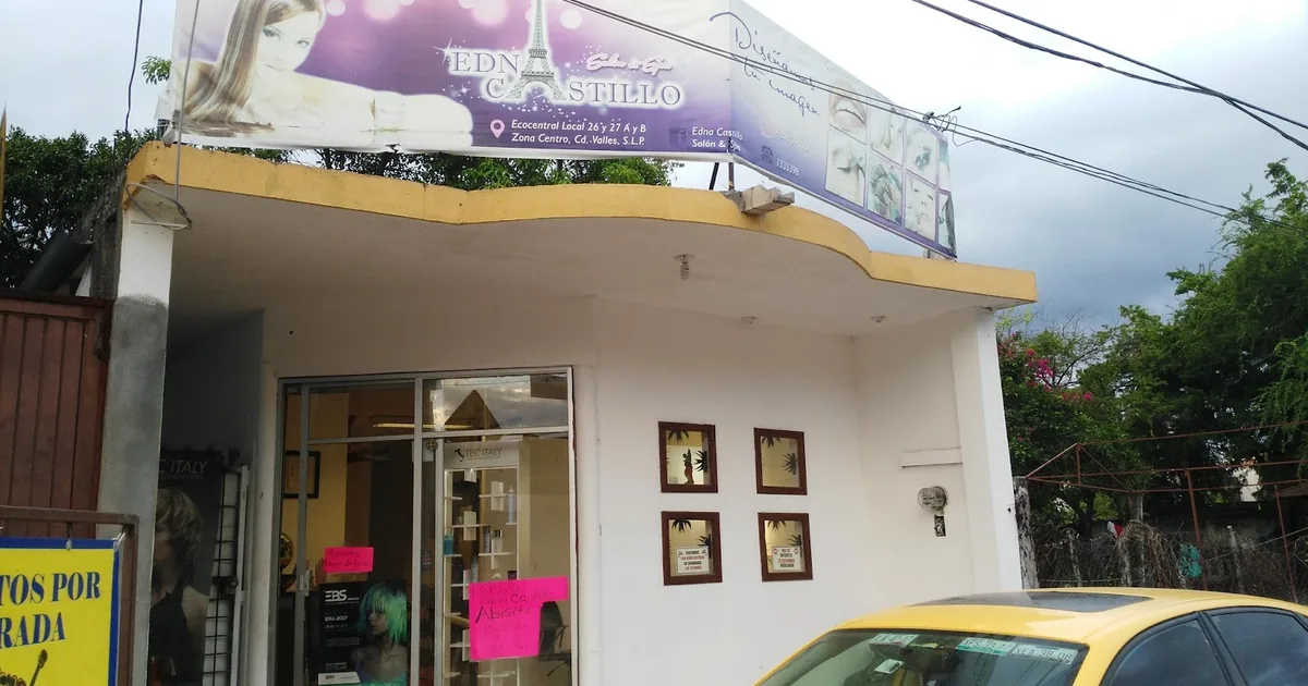 Destellos: Nails makeup spa