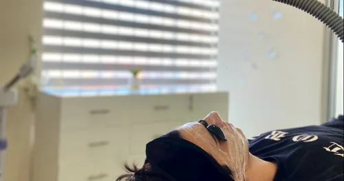 Cosmetologa Gabriela Aceves, sPA en Guaymas, Sonora