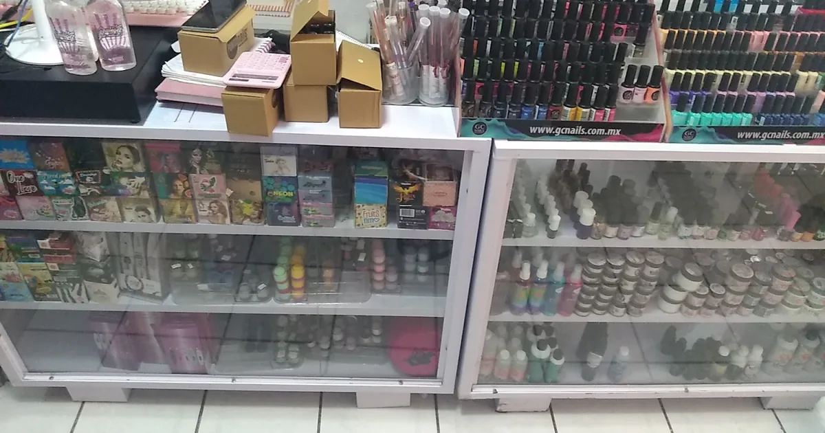 Stefis Nails